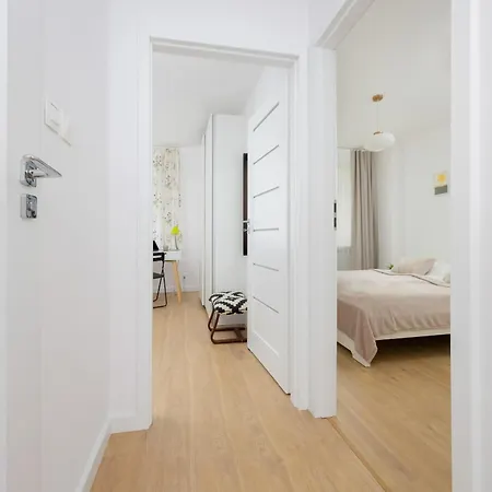 Family Apartment With Balcony By Noclegi Renters Warsaw Exterior photo