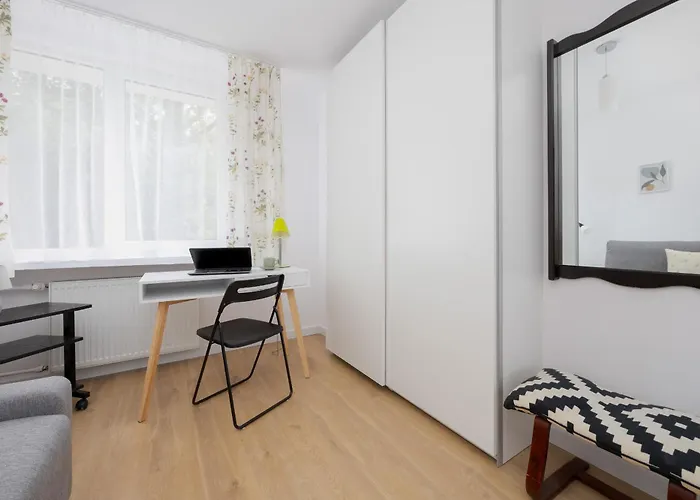 Family Apartment With Balcony By Noclegi Renters